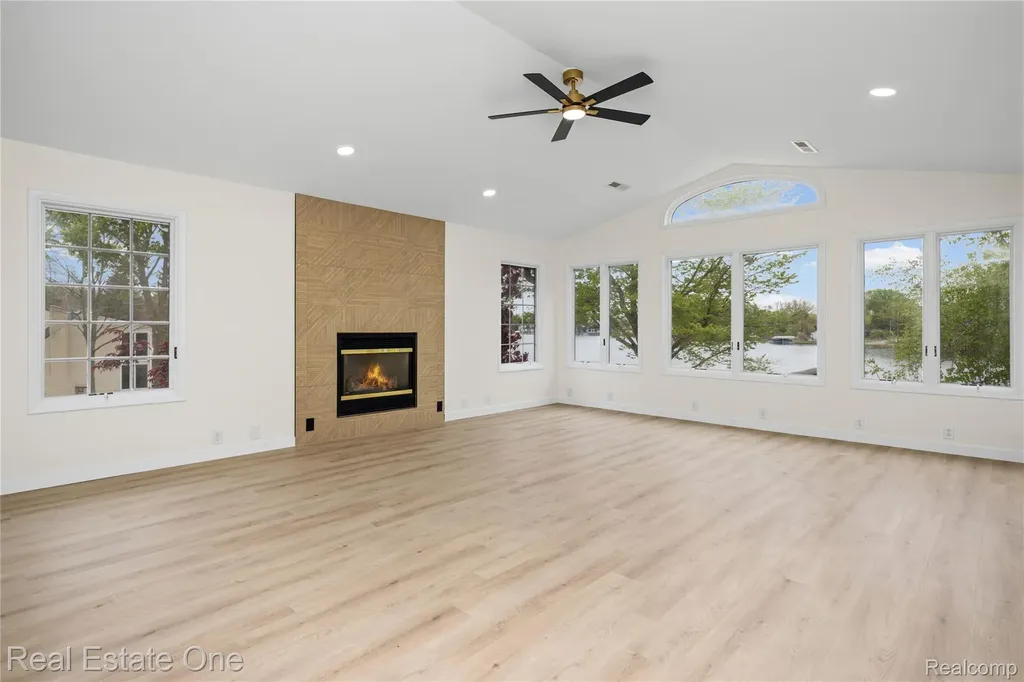 9047 Gale Road White Lake Charter Township MI 48386