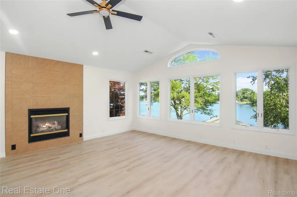 9047 Gale Road White Lake Charter Township MI 48386