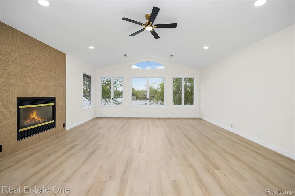 9047 Gale Road White Lake Charter Township MI 48386