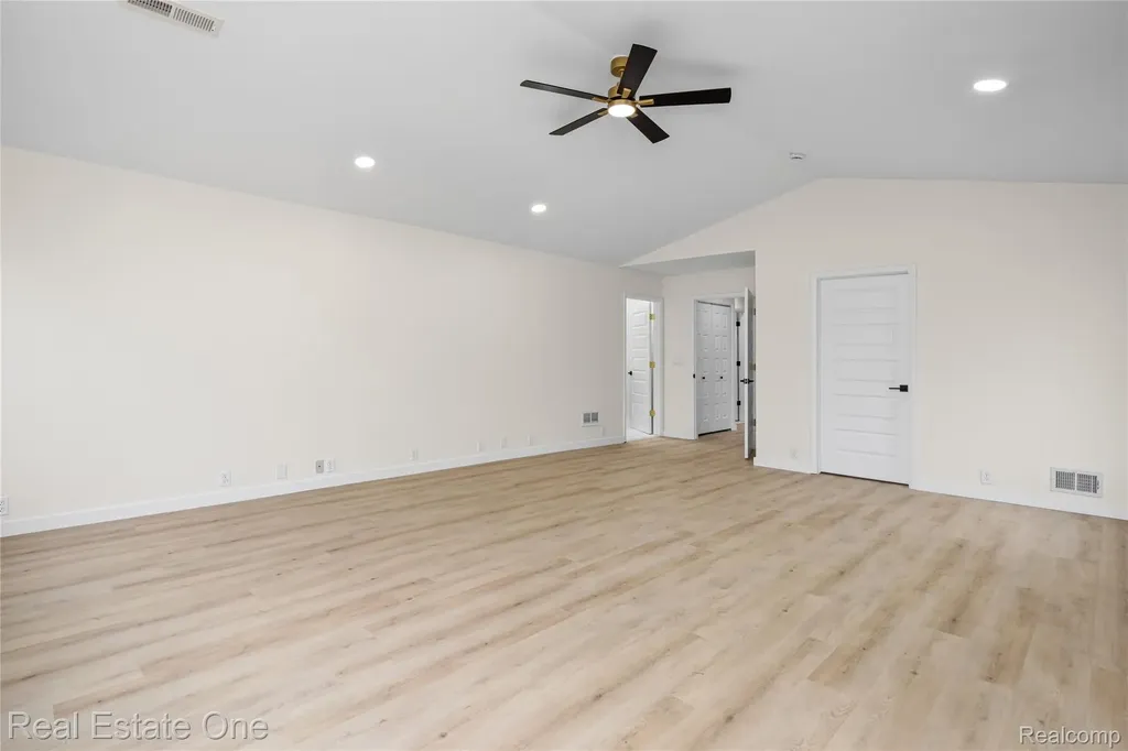 9047 Gale Road White Lake Charter Township MI 48386