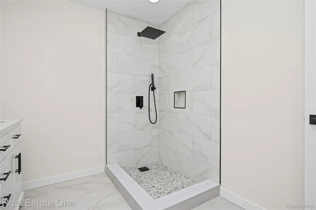 9047 Gale Road White Lake Charter Township MI 48386