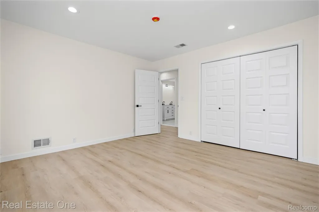 9047 Gale Road White Lake Charter Township MI 48386