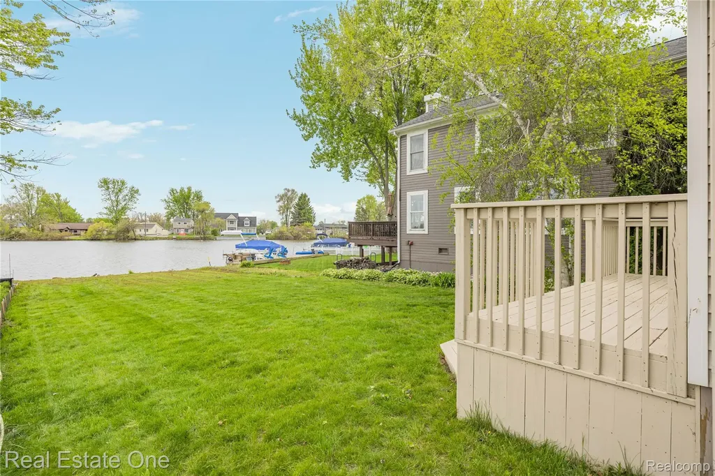9047 Gale Road White Lake Charter Township MI 48386