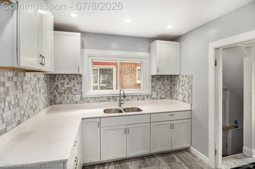 16762 Woodingham Drive Detroit City MI 48221