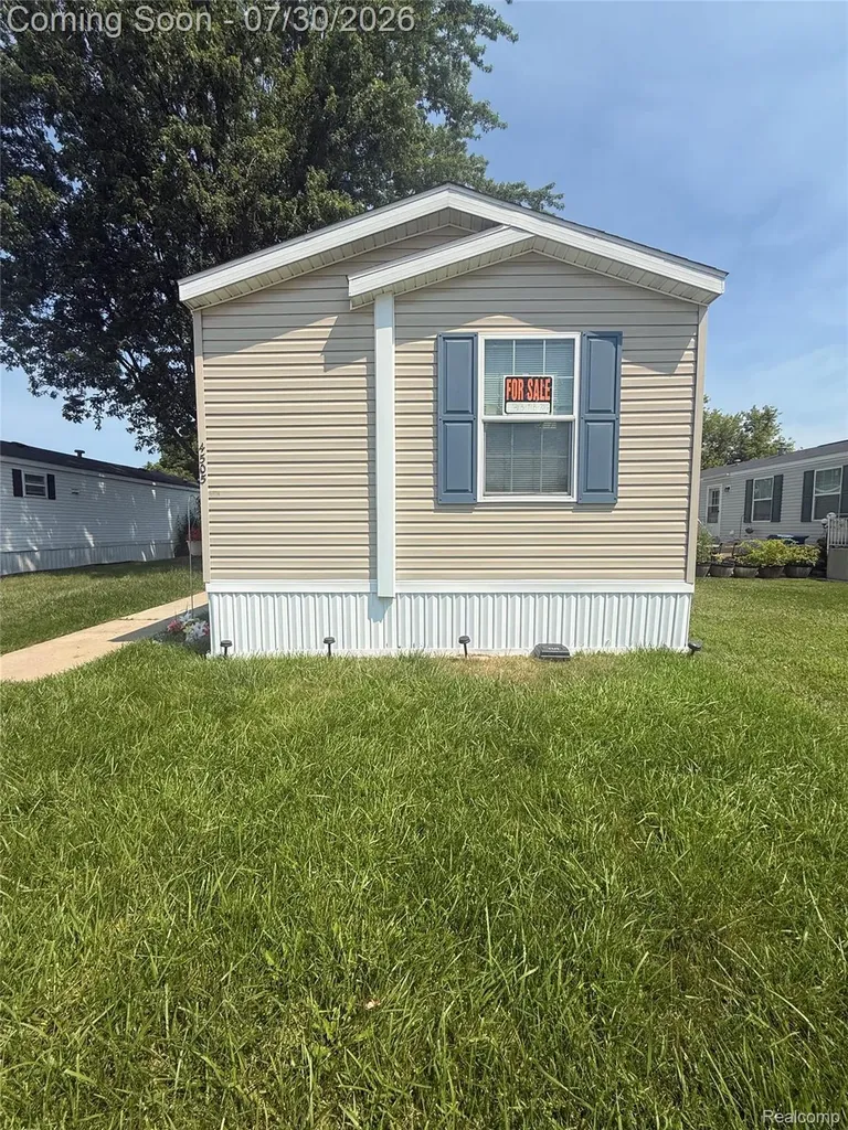 4505 Carlton Road Sterling Heights City MI 48310