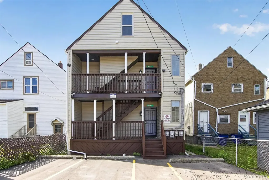 2029 Trowbridge Hamtramck City MI 48212