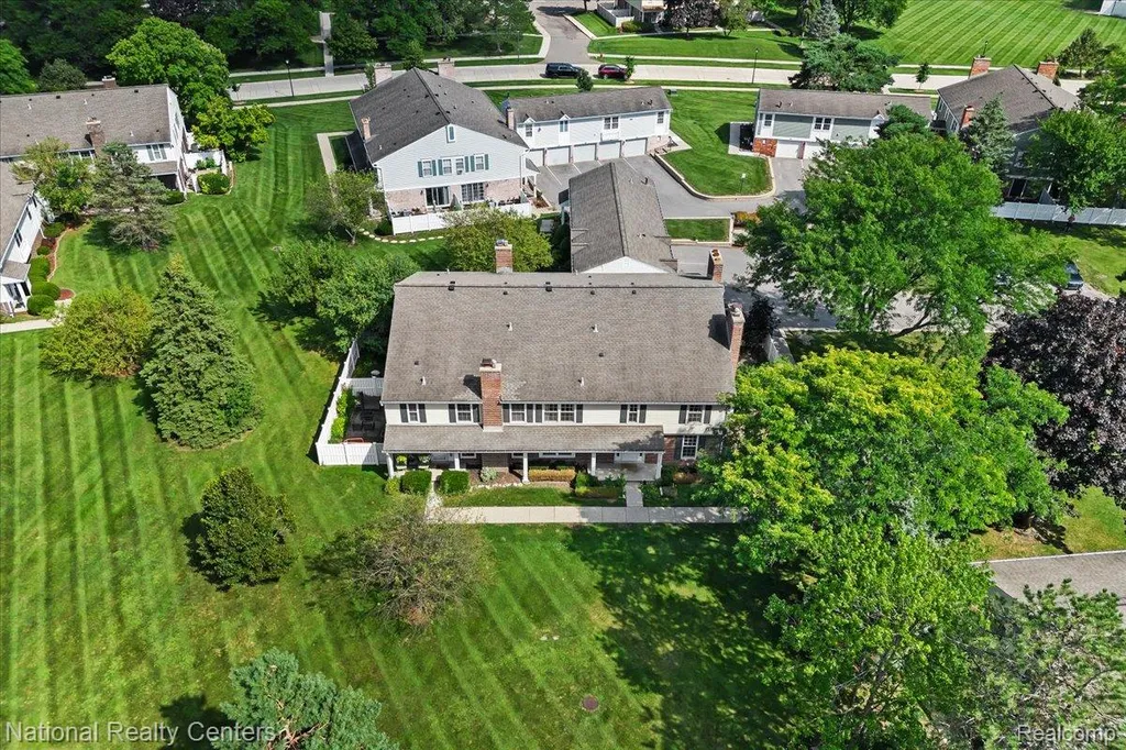 42142 Roscommon Street Northville City MI 48167