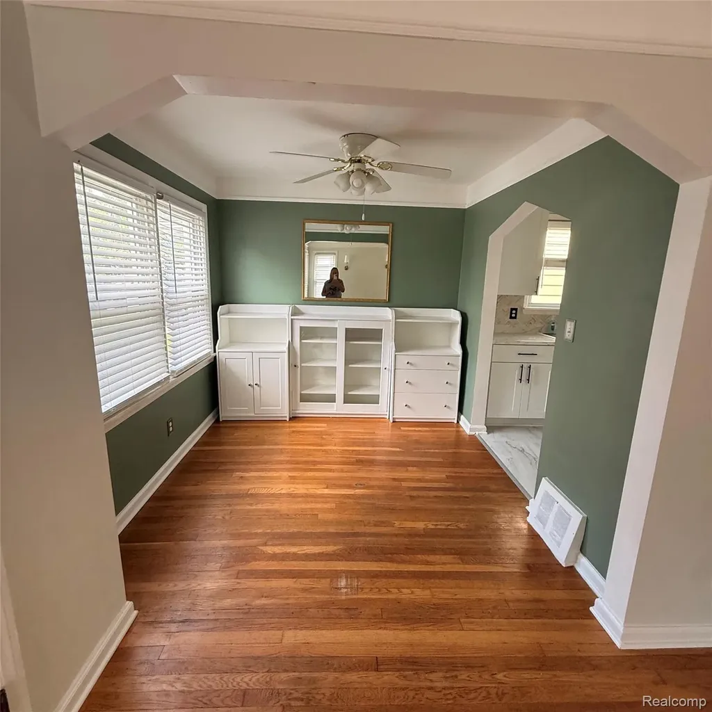 1791 Buckingham Avenue Lincoln Park City MI 48146