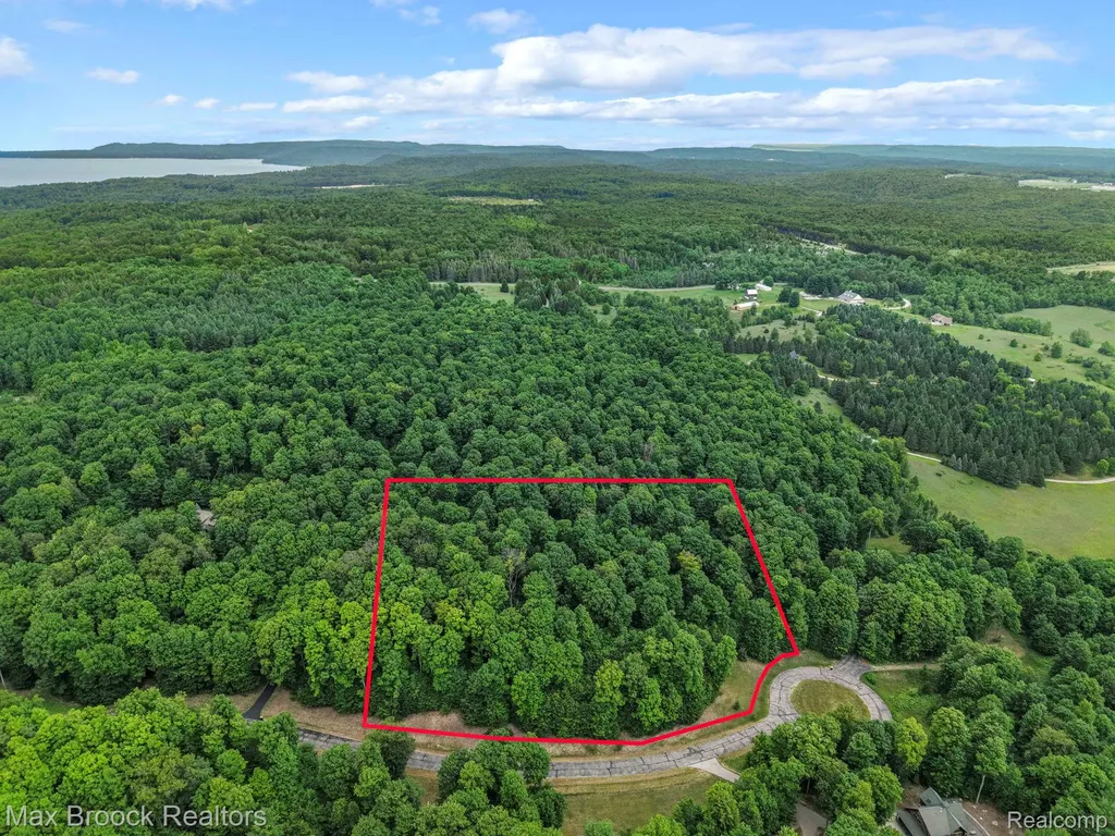 0000 Mackinaw Ridge Kasson Township MI 49630