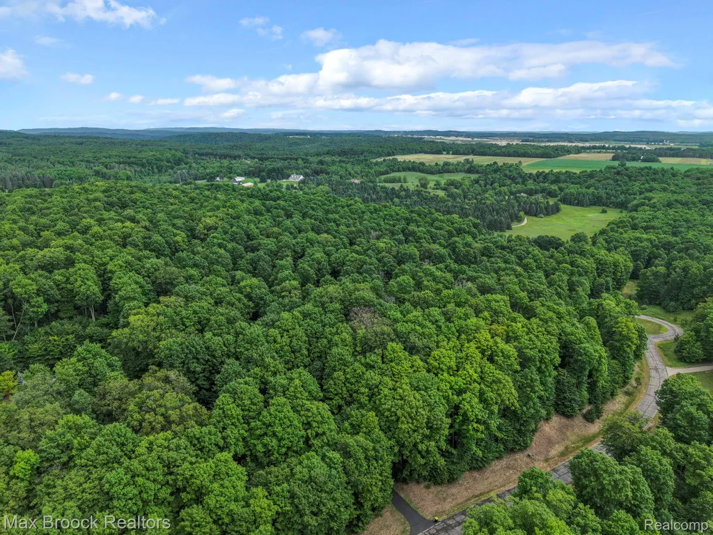 0000 Mackinaw Ridge Kasson Township MI 49630