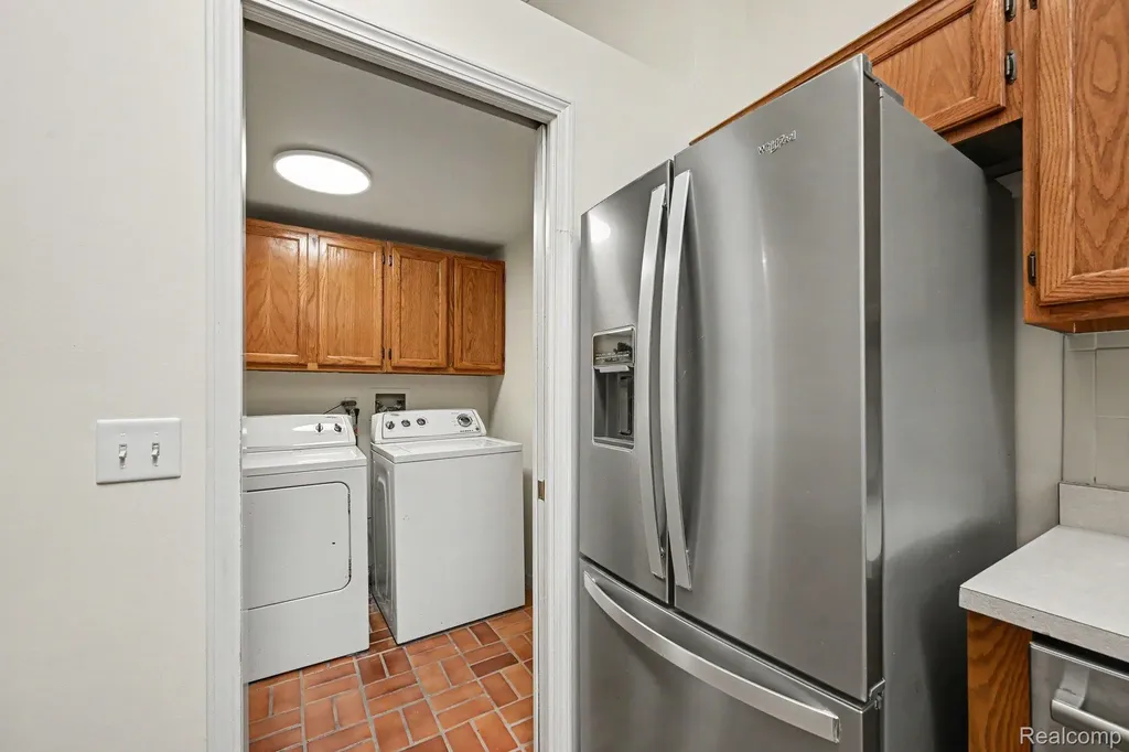 7140 Green Farm Road West Bloomfield Charter Township MI 48322