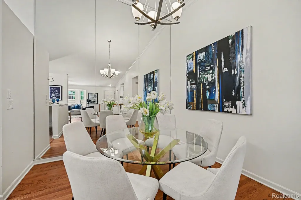 7140 Green Farm Road West Bloomfield Charter Township MI 48322
