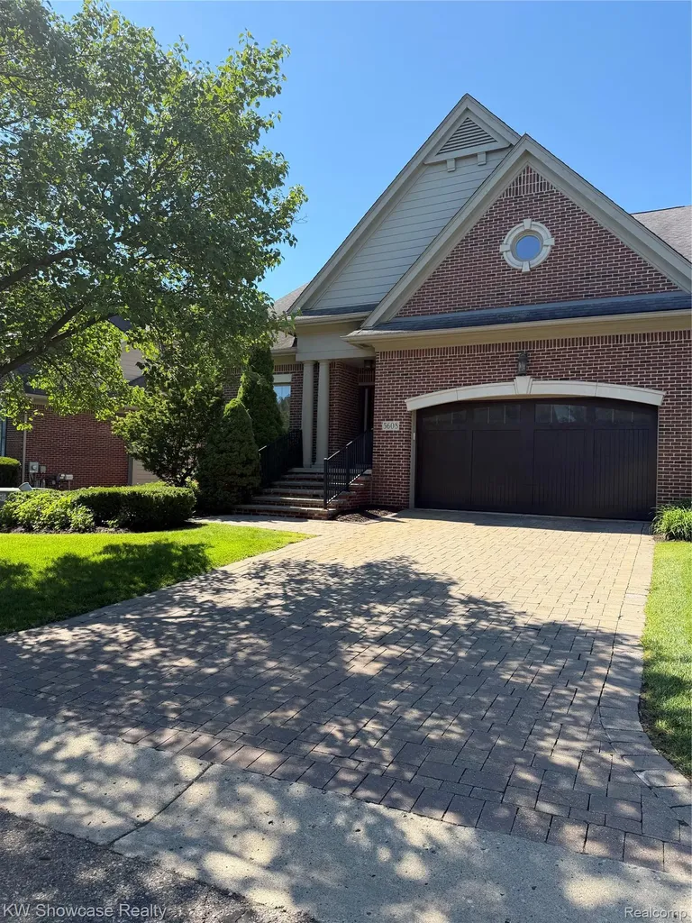 5608 Pembrooke Crossing West Bloomfield Charter Township MI 48322
