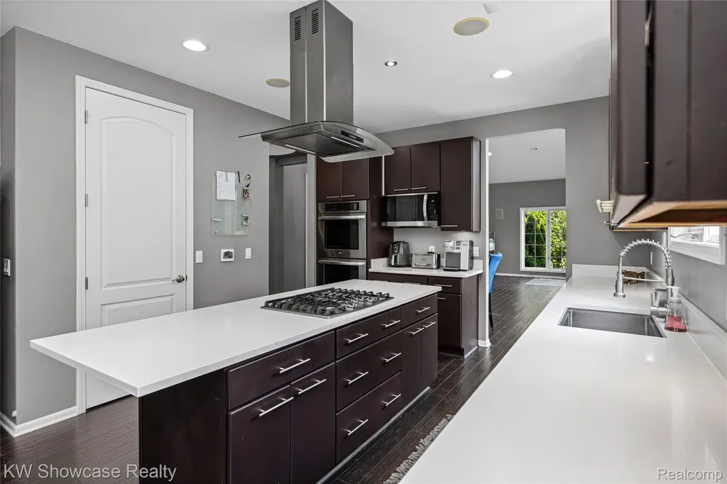 5608 Pembrooke Crossing West Bloomfield Charter Township MI 48322