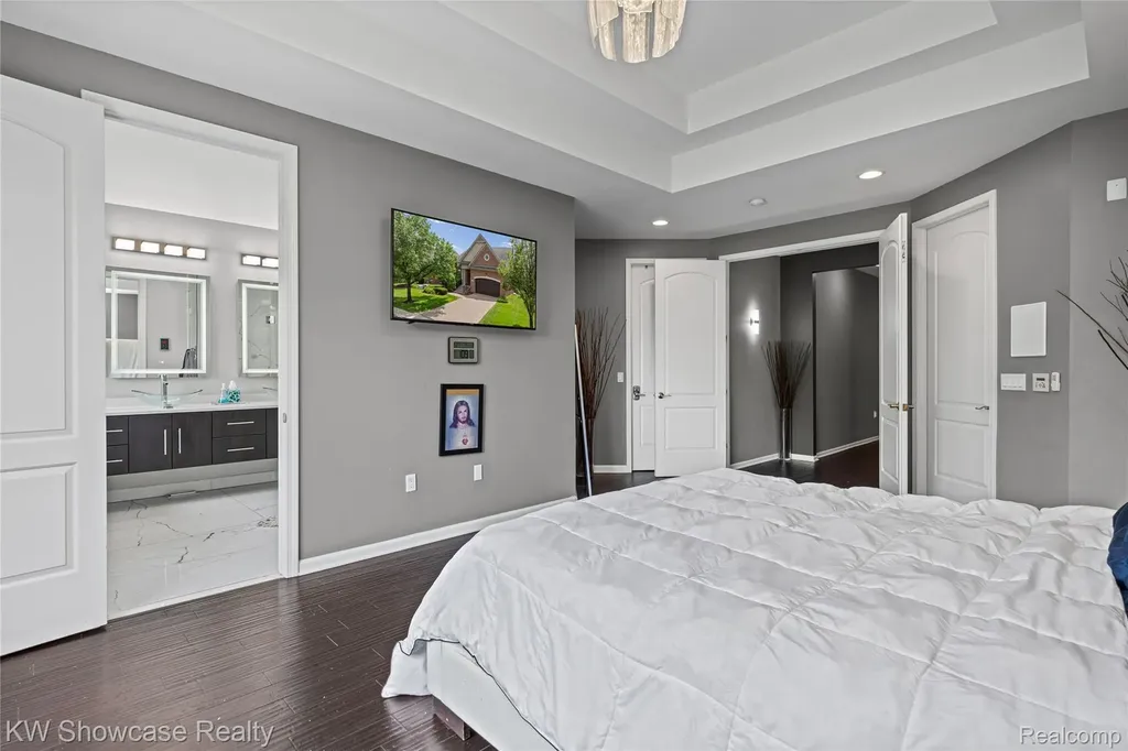 5608 Pembrooke Crossing West Bloomfield Charter Township MI 48322