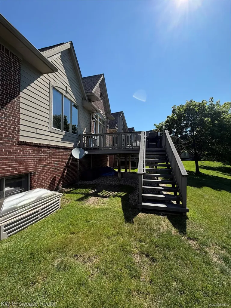 5608 Pembrooke Crossing West Bloomfield Charter Township MI 48322