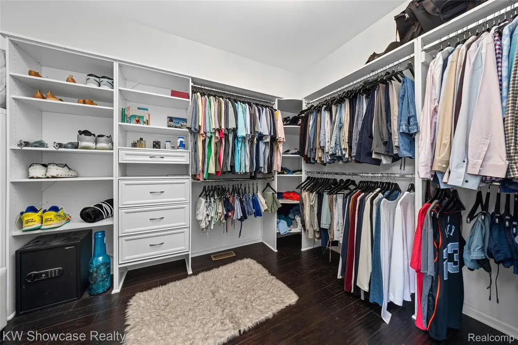 5608 Pembrooke Crossing West Bloomfield Charter Township MI 48322