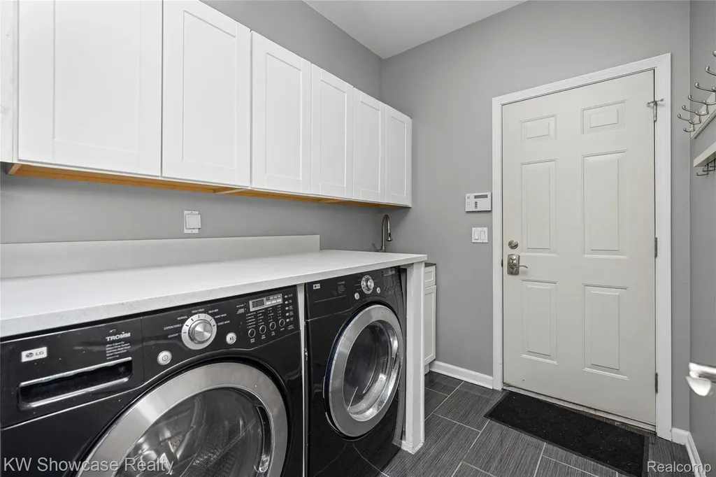 5608 Pembrooke Crossing West Bloomfield Charter Township MI 48322