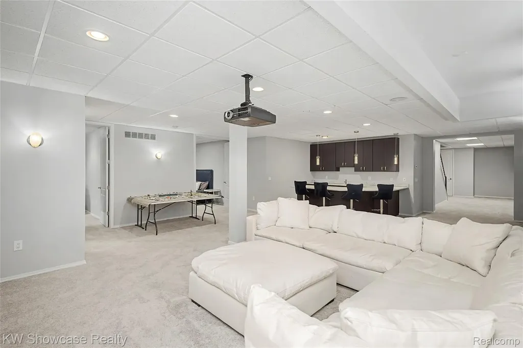 5608 Pembrooke Crossing West Bloomfield Charter Township MI 48322