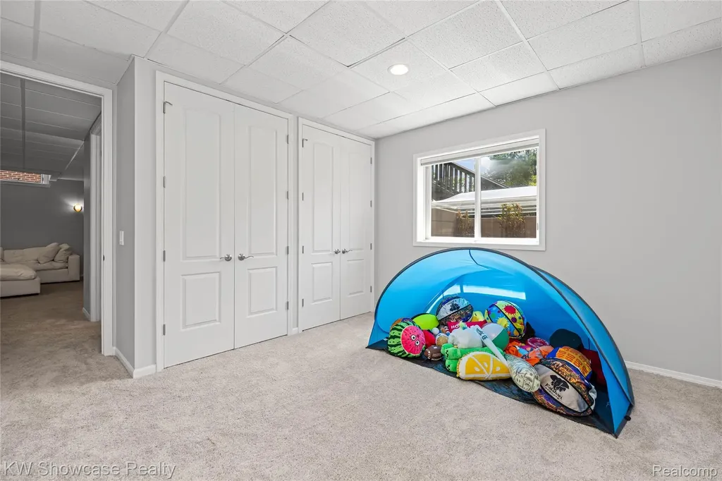 5608 Pembrooke Crossing West Bloomfield Charter Township MI 48322
