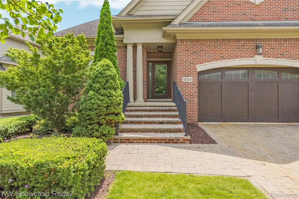 5608 Pembrooke Crossing West Bloomfield Charter Township MI 48322