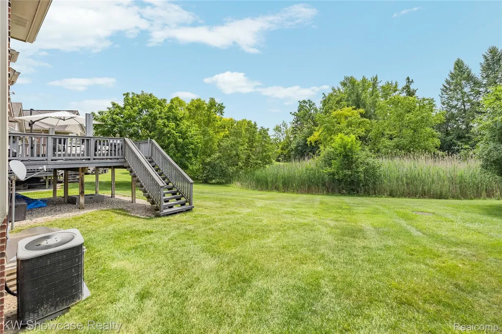 5608 Pembrooke Crossing West Bloomfield Charter Township MI 48322