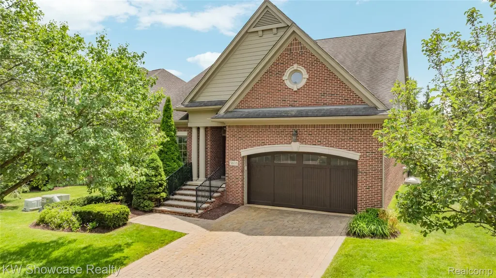 5608 Pembrooke Crossing West Bloomfield Charter Township MI 48322