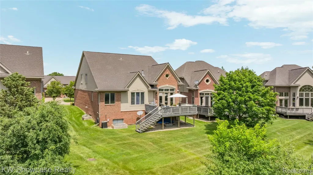 5608 Pembrooke Crossing West Bloomfield Charter Township MI 48322