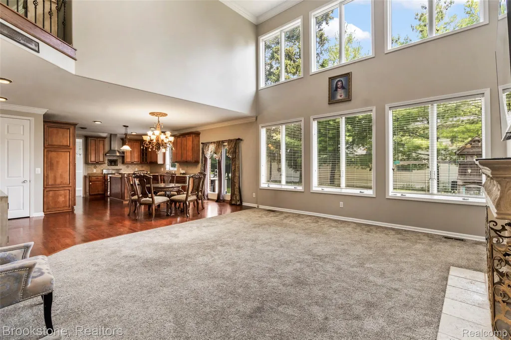 2115 Aldwin Drive West Bloomfield Charter Township MI 48324