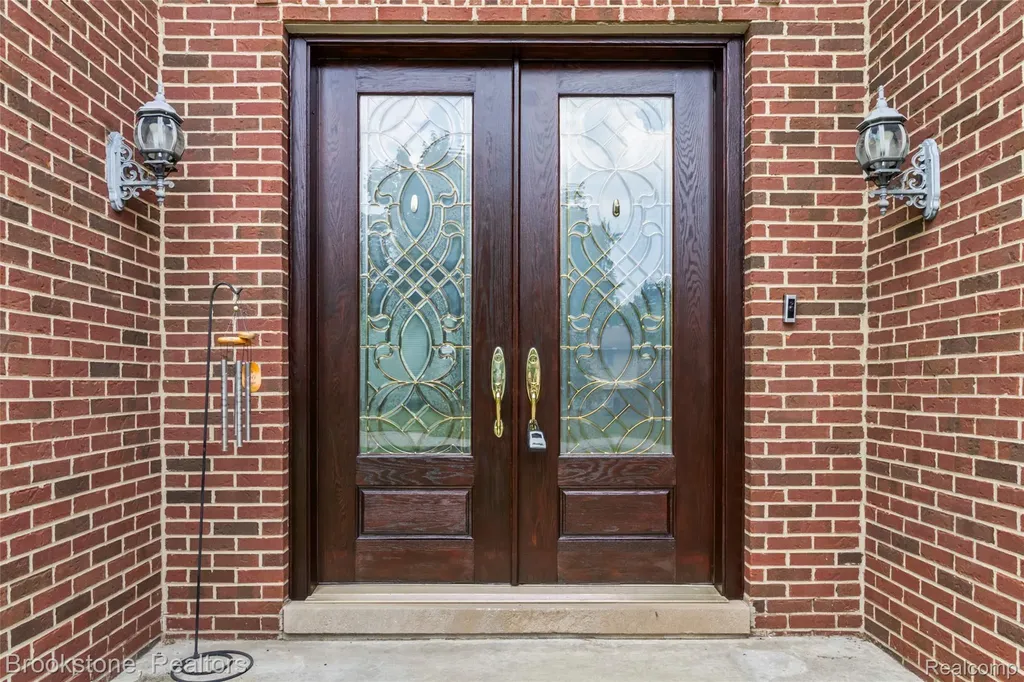 2115 Aldwin Drive West Bloomfield Charter Township MI 48324