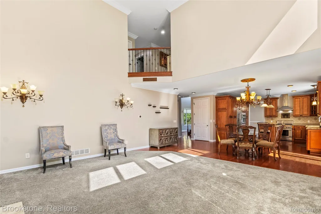 2115 Aldwin Drive West Bloomfield Charter Township MI 48324