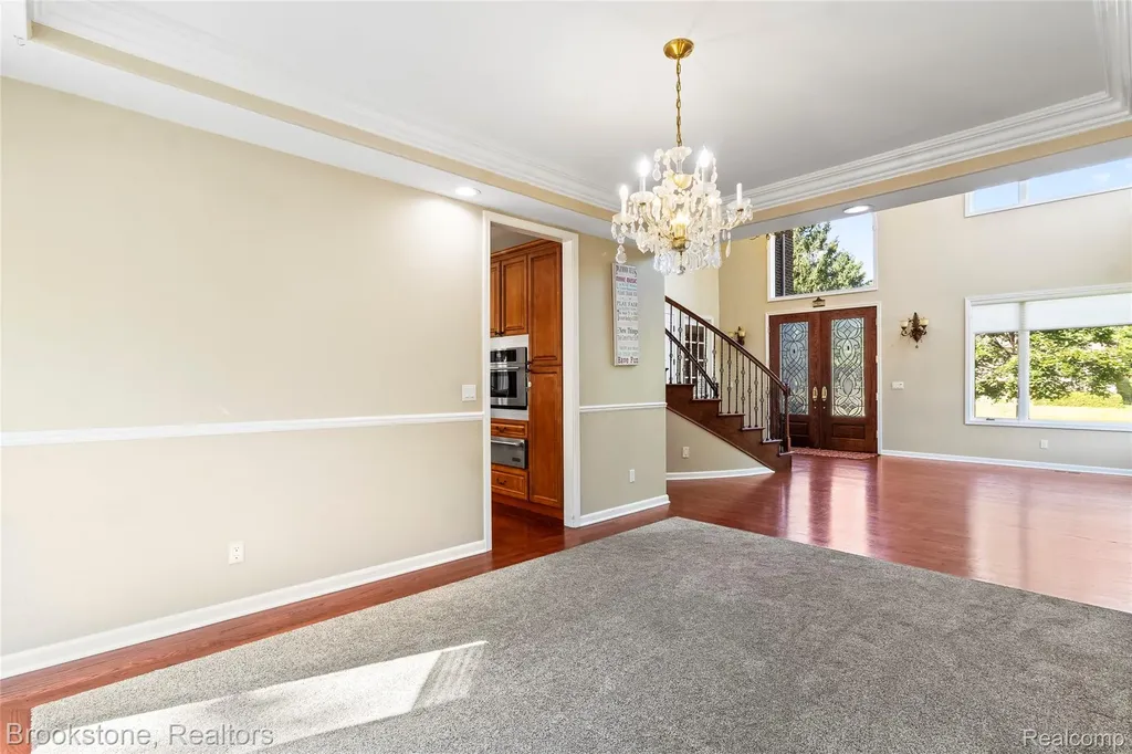 2115 Aldwin Drive West Bloomfield Charter Township MI 48324