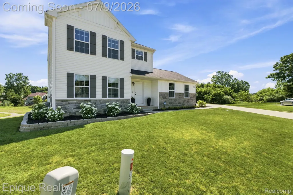 7269 Wildflower Ct Court Grand Blanc Charter Township MI 48439