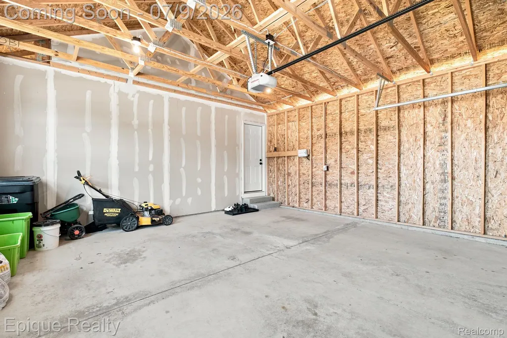 7269 Wildflower Ct Court Grand Blanc Charter Township MI 48439