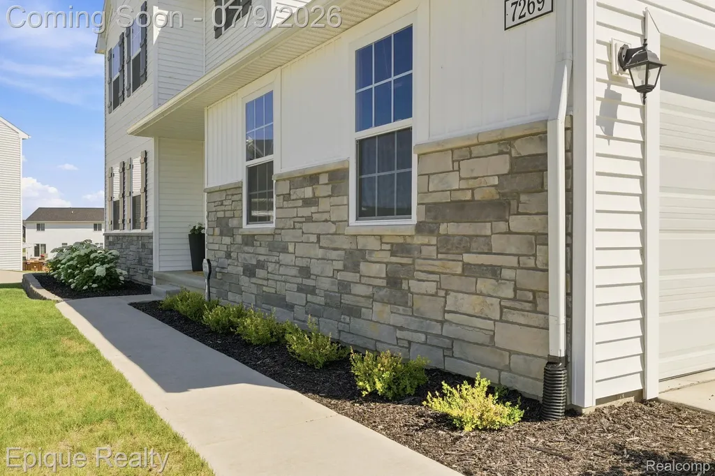 7269 Wildflower Ct Court Grand Blanc Charter Township MI 48439