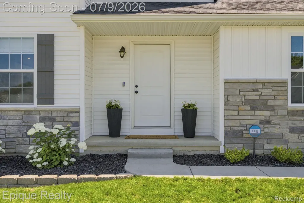 7269 Wildflower Ct Court Grand Blanc Charter Township MI 48439