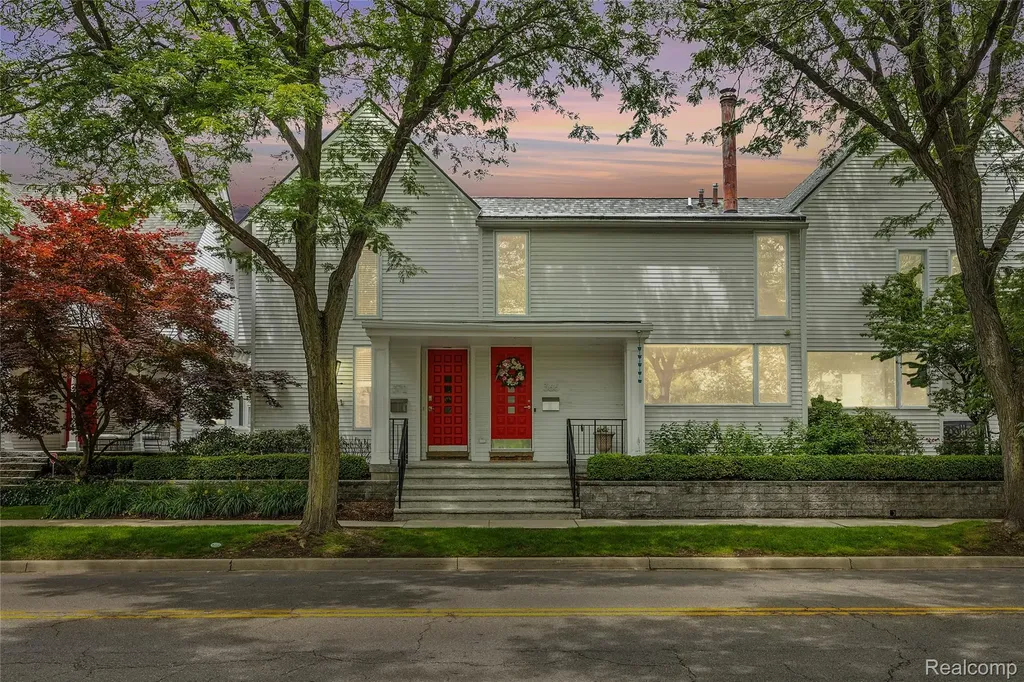 366 W Brown Street Birmingham City MI 48009