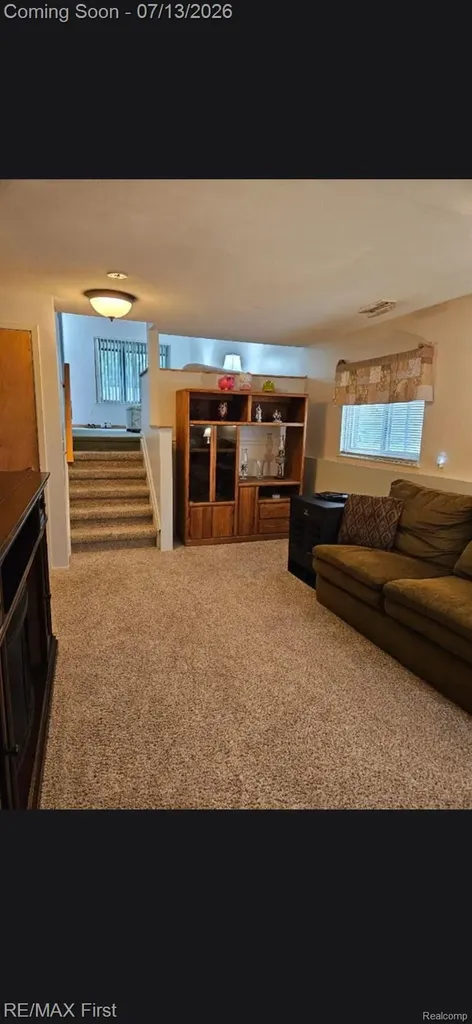 27771 Lorenz Street Madison Heights City MI 48071