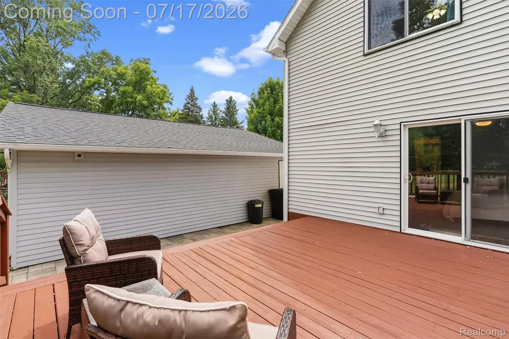 2496 Stockbridge Street Burton City MI 48509