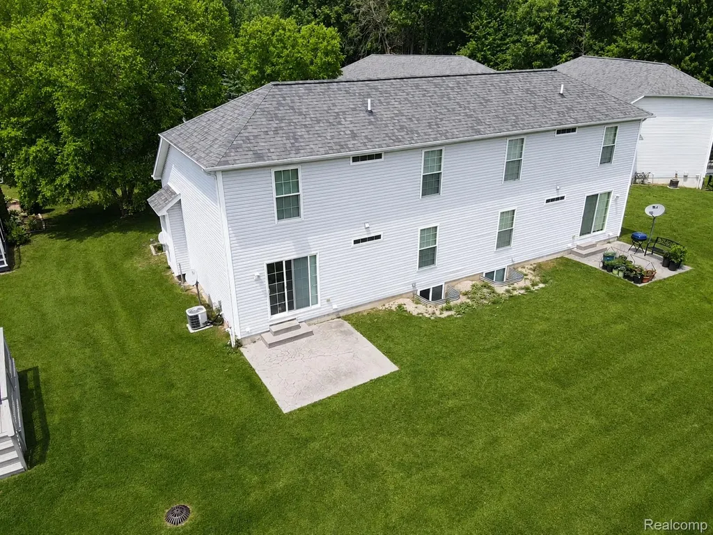 2015 Pauls Court Marysville City MI 48040