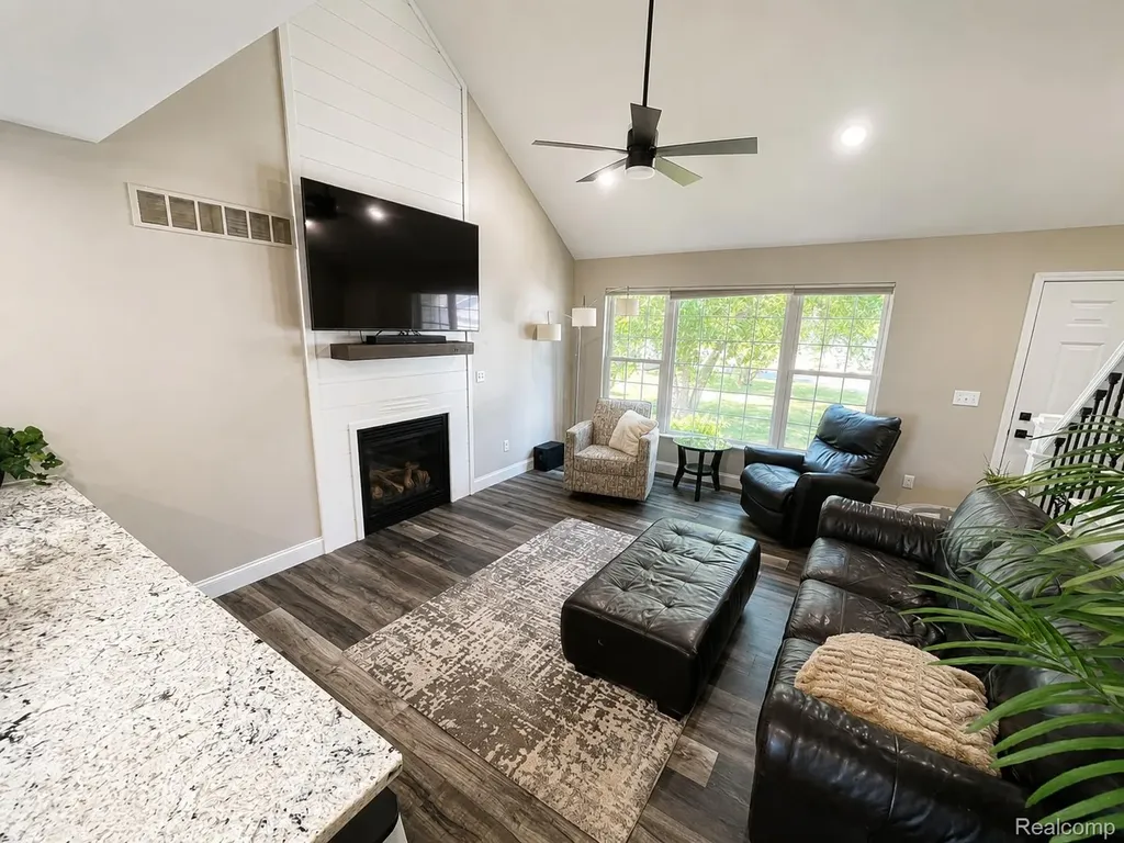 2015 Pauls Court Marysville City MI 48040