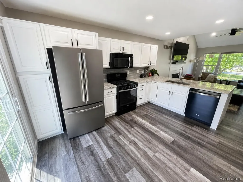 2015 Pauls Court Marysville City MI 48040
