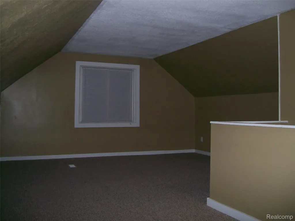 20090 Salem Street Detroit City MI 48219