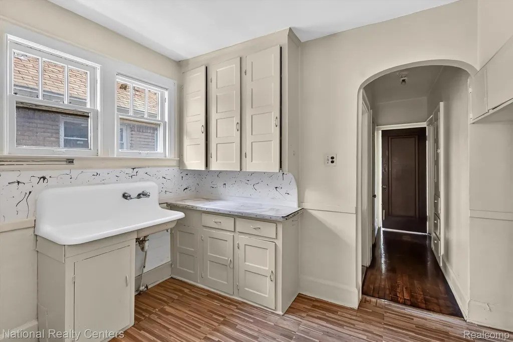 12668 Stoepel Detroit City MI 48221