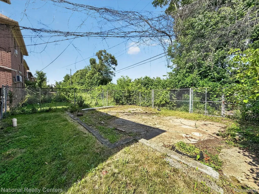 12668 Stoepel Detroit City MI 48221
