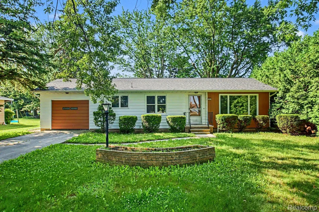 7275 Kraft Street Pigeon Village MI 48755