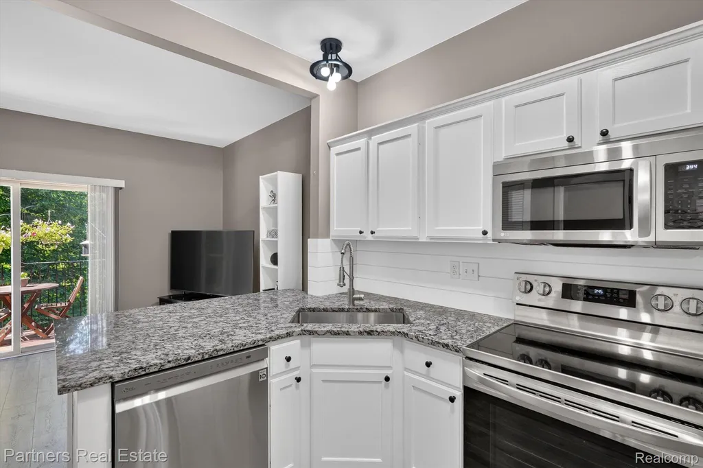 1617 Red Hickory Court Howell Township MI 48855