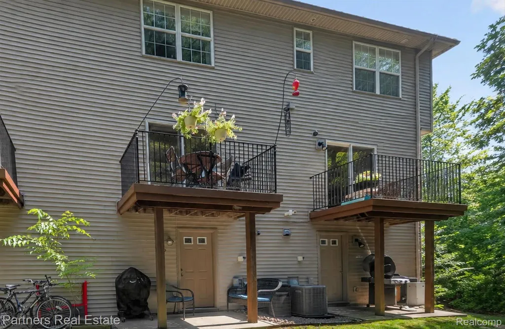 1617 Red Hickory Court Howell Township MI 48855