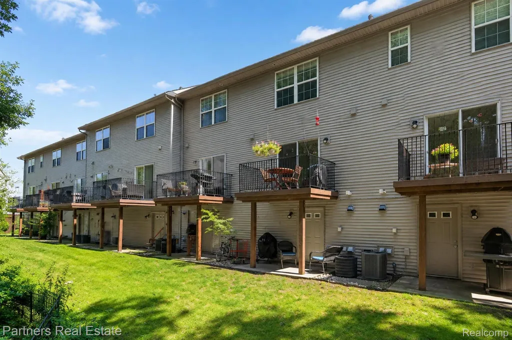 1617 Red Hickory Court Howell Township MI 48855