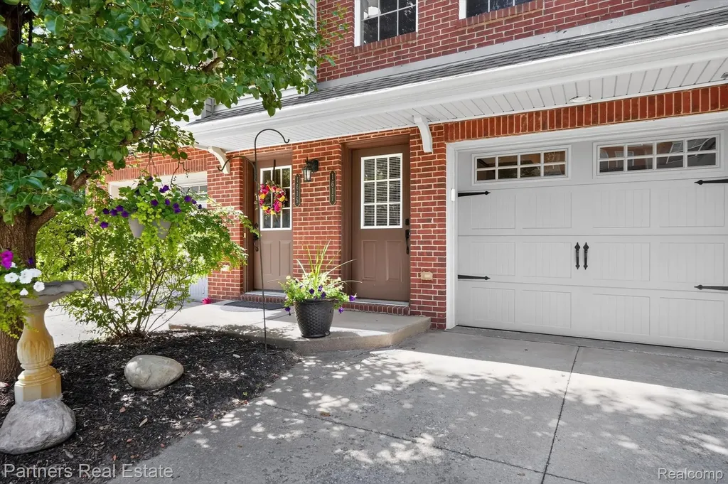 1617 Red Hickory Court Howell Township MI 48855